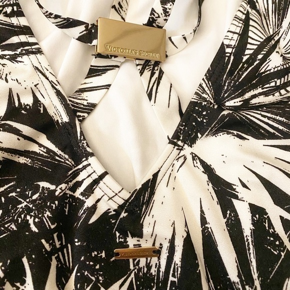 Victoria's Secret Keyhole Palm Swimsuit Size Small - Picture 7 of 8